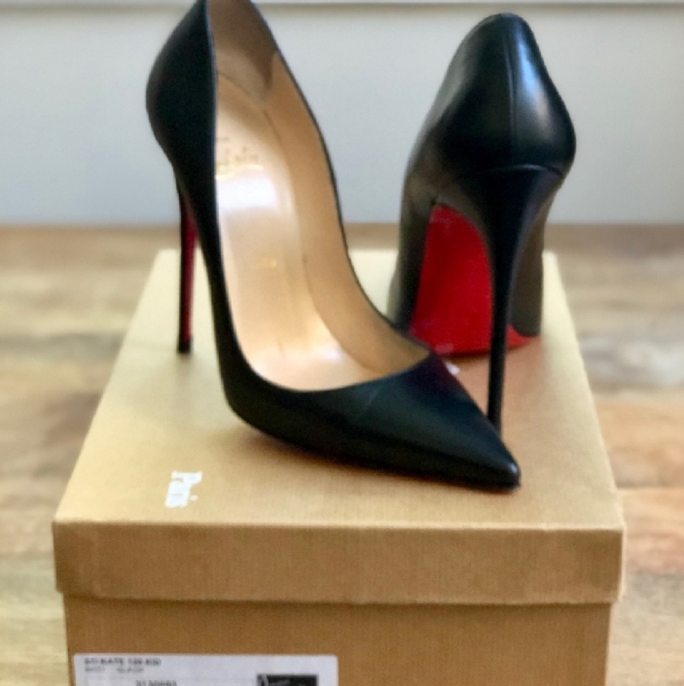 Christian Louboutin So Kate Size 37